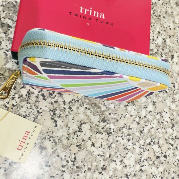 Trina Turk Zip Around Wallet Faux Leather Multi Color Abstract NWT 8" x 4" - Picture 4 of 6